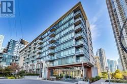 505 - 15 BRUNEL COURT  Toronto, ON M5V 3Y6