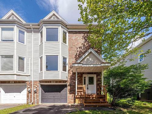 19 Remington Court  Halifax, NS B3M 3Y6