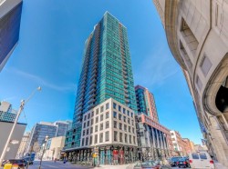 706-1 Scott Street  Toronto, ON M5E 1A1