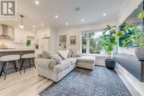 6 Rembe Avenue, Hamilton, ON 