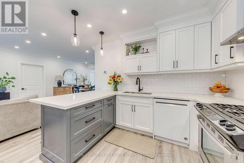 6 Rembe Avenue, Hamilton, ON 