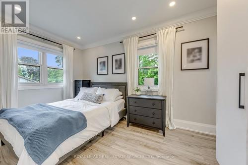 6 Rembe Avenue, Hamilton, ON 