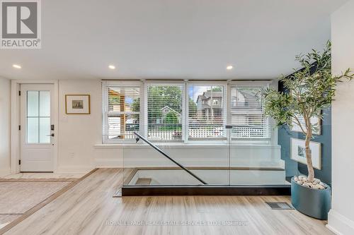 6 Rembe Avenue, Hamilton, ON 
