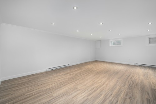 Salle de jeux - 242 Stillview Road, Pointe-Claire, QC 