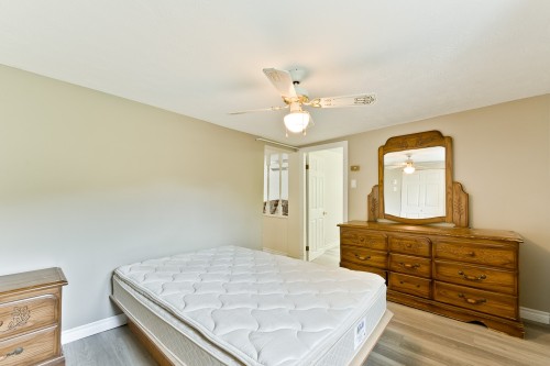Master Bedroom - 146 Rue Therrien, Saint-François-Xavier-De-Brompton, QC 