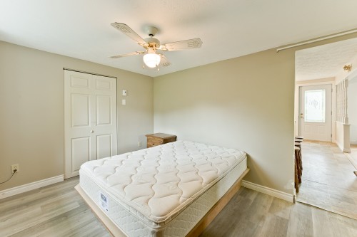 Master Bedroom - 146 Rue Therrien, Saint-François-Xavier-De-Brompton, QC 