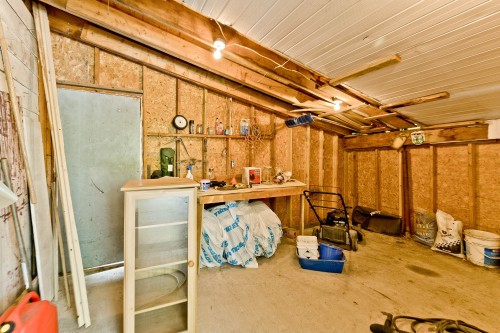 Shed - 146 Rue Therrien, Saint-François-Xavier-De-Brompton, QC 