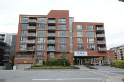 111-905 Av. Plymouth  Mont-Royal, QC H4P 1B2