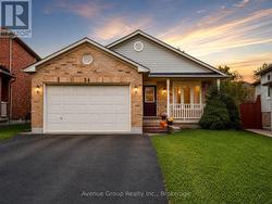 LOWER - 54 LEGGOTT AVENUE Barrie, ON L4N 8A9