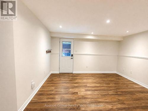 LOWER - 54 LEGGOTT AVENUE , Barrie, Ontario L4N 8A9 4