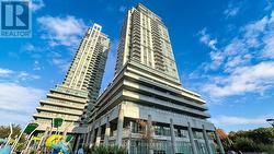 2807 - 60 TOWN CENTRE COURT Toronto, ON M1P 0B1