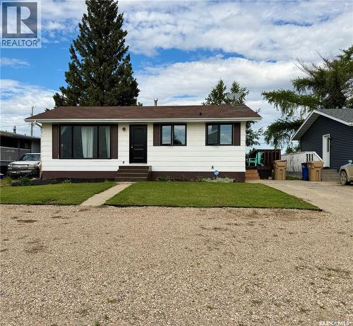 110 Railway Avenue E, Shellbrook, SK 