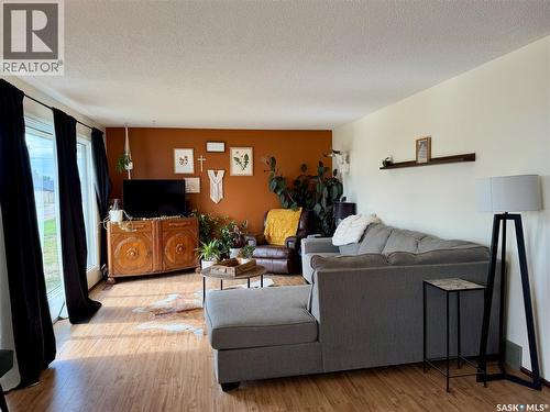 110 Railway Avenue E, Shellbrook, SK 