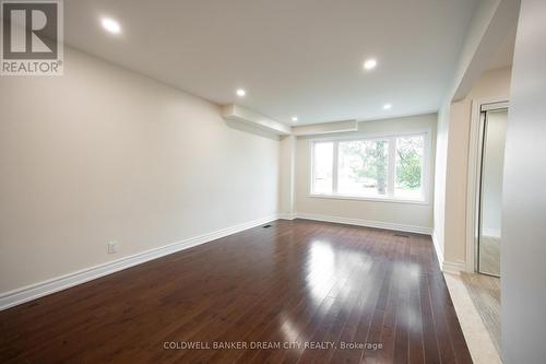 UPPER - 22 ELM GROVE AVENUE , Richmond Hill, Ontario L4E 2T1 5