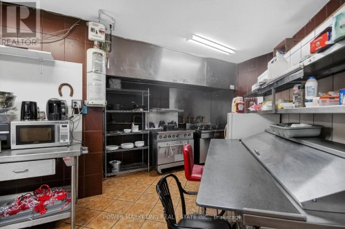 858 Merivale Road, Ottawa, ON 
