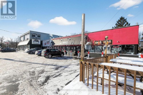858 Merivale Road, Ottawa, ON 