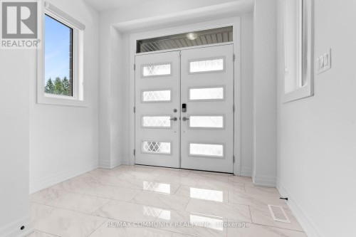 2879 Foxden Square, Pickering, ON 