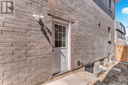 BASEMENT - 15 VANNI AVENUE , Markham, Ontario L3S 0G3 2