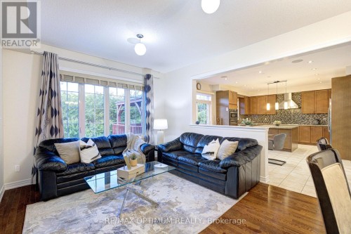 54 Midcrest Circle, Brampton, ON 