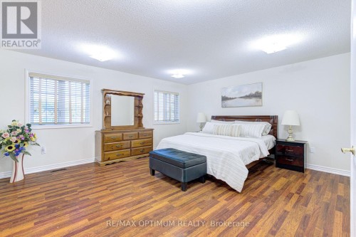 54 Midcrest Circle, Brampton, ON 