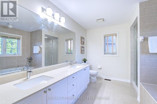 54 Midcrest Circle, Brampton, ON 
