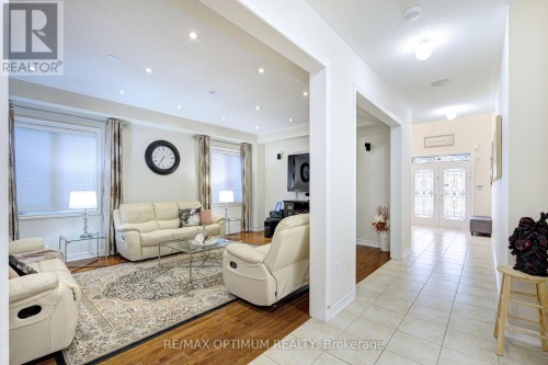 54 Midcrest Circle, Brampton, ON 