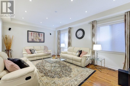 54 Midcrest Circle, Brampton, ON 