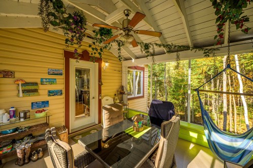 Solarium/Verrière - 18 Rue Des Colibris, Saint-Sauveur, QC 