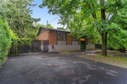 308 Rue Corona  Rosemère, QC J7A 2P5