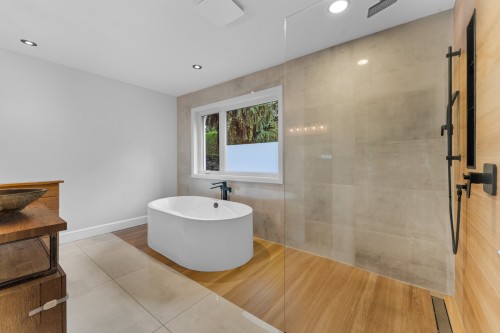 Salle de bains - 308 Rue Corona, Rosemère, QC 
