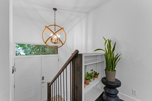 Hall d'entrée/Vestibule - 308 Rue Corona, Rosemère, QC 