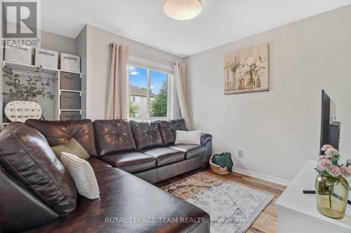 74 Milner Downs Crescent, Ottawa, ON 