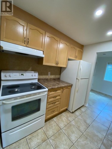 4 - 897 STONE CHURCH ROAD E , Hamilton, Ontario L8W 1B2 5