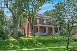 15 ST DAVID Street W  Thorold, ON L2V 2L1