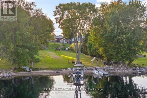 44 LACROIX BAY ROAD  Whitewater Region, ON K0J 2L0
