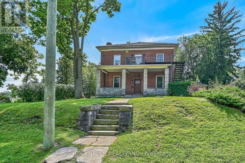 15 ST DAVID STREET W  Thorold, ON L2V 2L1