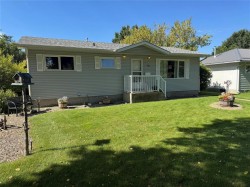 59 HAZELWOOD Crescent  Brandon, MB R7A 2K1