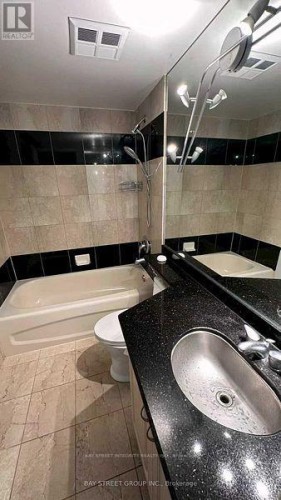 2407 - 550 WEBB DRIVE , Mississauga, Ontario L5B 3Y4 5