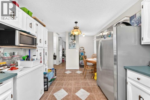 3219 Palliser Drive Sw, Calgary, AB 