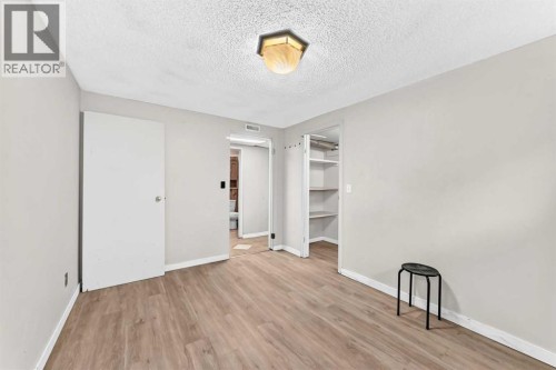 3219 Palliser Drive Sw, Calgary, AB 