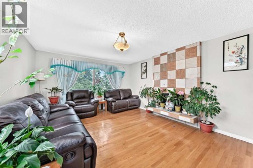 3219 Palliser Drive Sw, Calgary, AB 