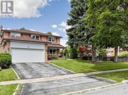 22 MISTFLOWER ROAD  Toronto, ON M2H 3G6