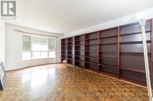 241 WELDRICK ROAD W , Richmond Hill, Ontario L4C 5J2 4