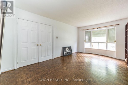 241 WELDRICK ROAD W , Richmond Hill, Ontario L4C 5J2 5