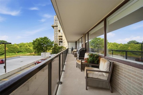 207 99 Wellington Crescent, Winnipeg, MB 