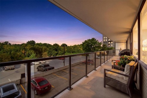 207 99 Wellington Crescent, Winnipeg, MB 