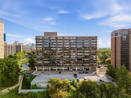 207 99 Wellington Crescent  Winnipeg, MB R3M 0A2