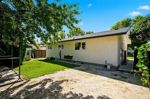 86 Stacey Bay, Winnipeg, MB 