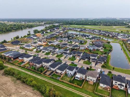 367 River Trail Dr, West St Paul, MB 
