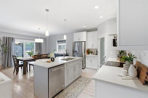 367 River Trail Dr, West St Paul, MB 